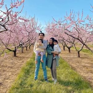 Meet your Posher, Dayve ann joyce